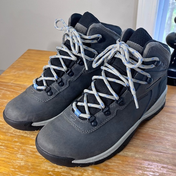 Columbia Women’s Newton Ridge Plus Waterproof Hiking Boots - Picture 3 of 15
